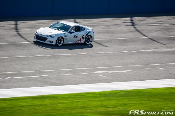 frsport.redline.time.attack.fontana.speedway.adam.knapik.brz