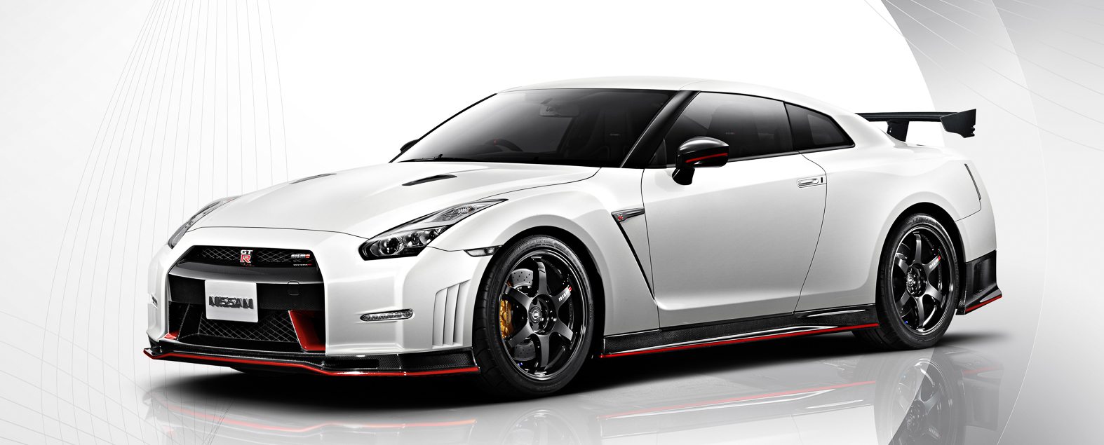 Godzilla Lives The 14 Nissan Gt R Nismo Edition Heavy Throttle Media Godzilla Lives The 14 Nissan Gt R Nismo Edition Heavy Throttle Media
