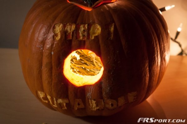 2014 FR Sport Pumpkin Carving Contest-004